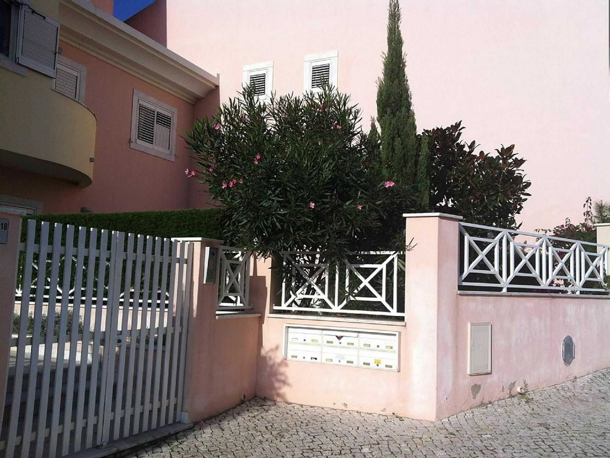 Apartment With 2 Bedrooms In Cascais, With Private Pool, Furnished Gar Kültér fotó